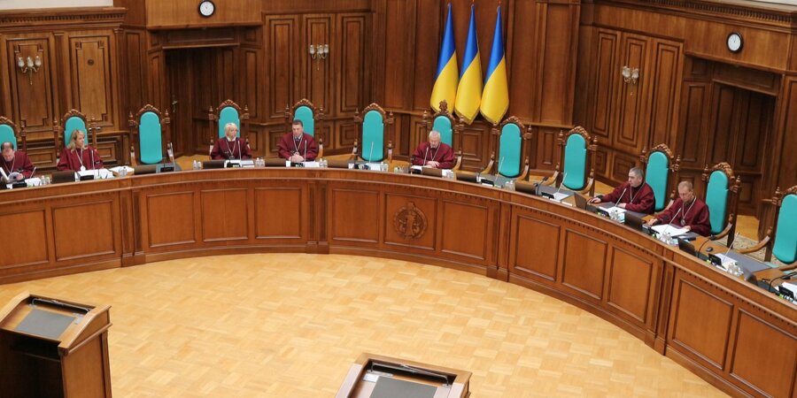 КСУ перевірить конституційність Харківських угод