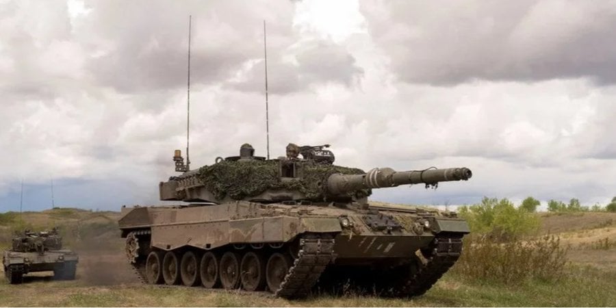 Іспанія направила в Україну партію танків Leopard і бронеавтомобілів — Міноборони