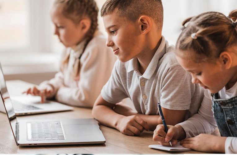 Онлайн IT-курси для дітей та підлітків