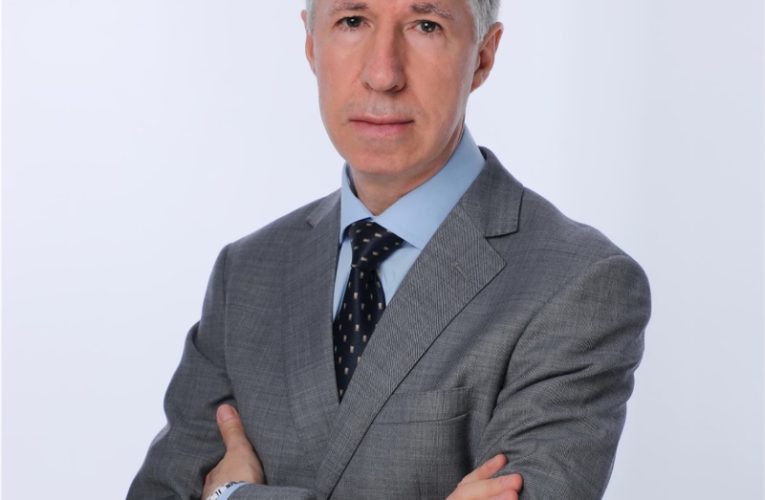 Адвокат В’ячеслав Головінов