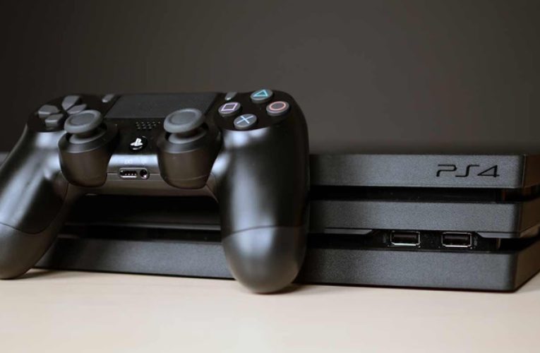 Sony PlayStation 4